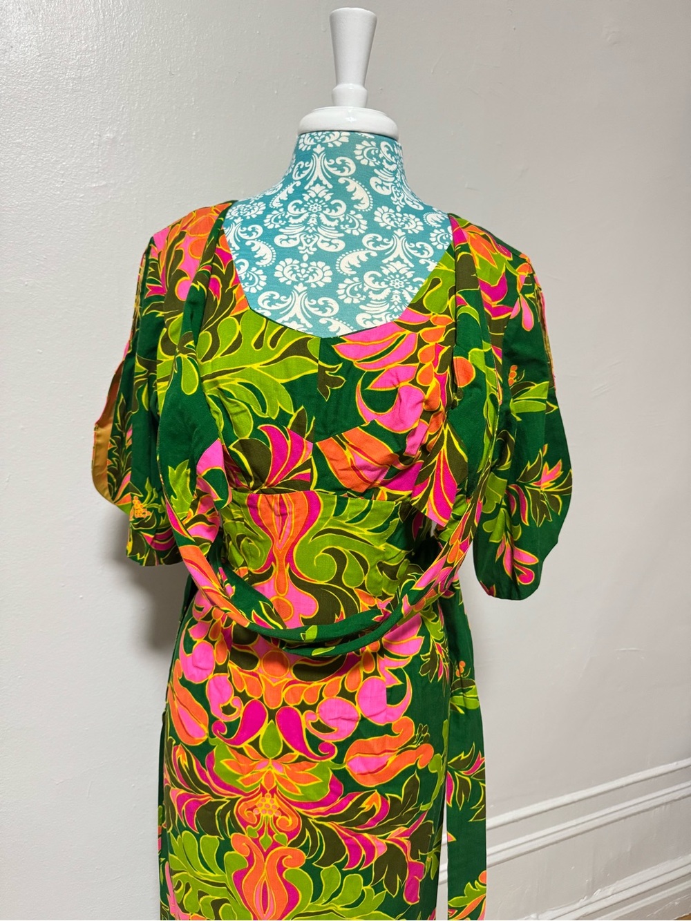 Ja-Na of Hawaii Vintage 70s Botanical Green Print Kimono Style Dress - Picture 9 of 15